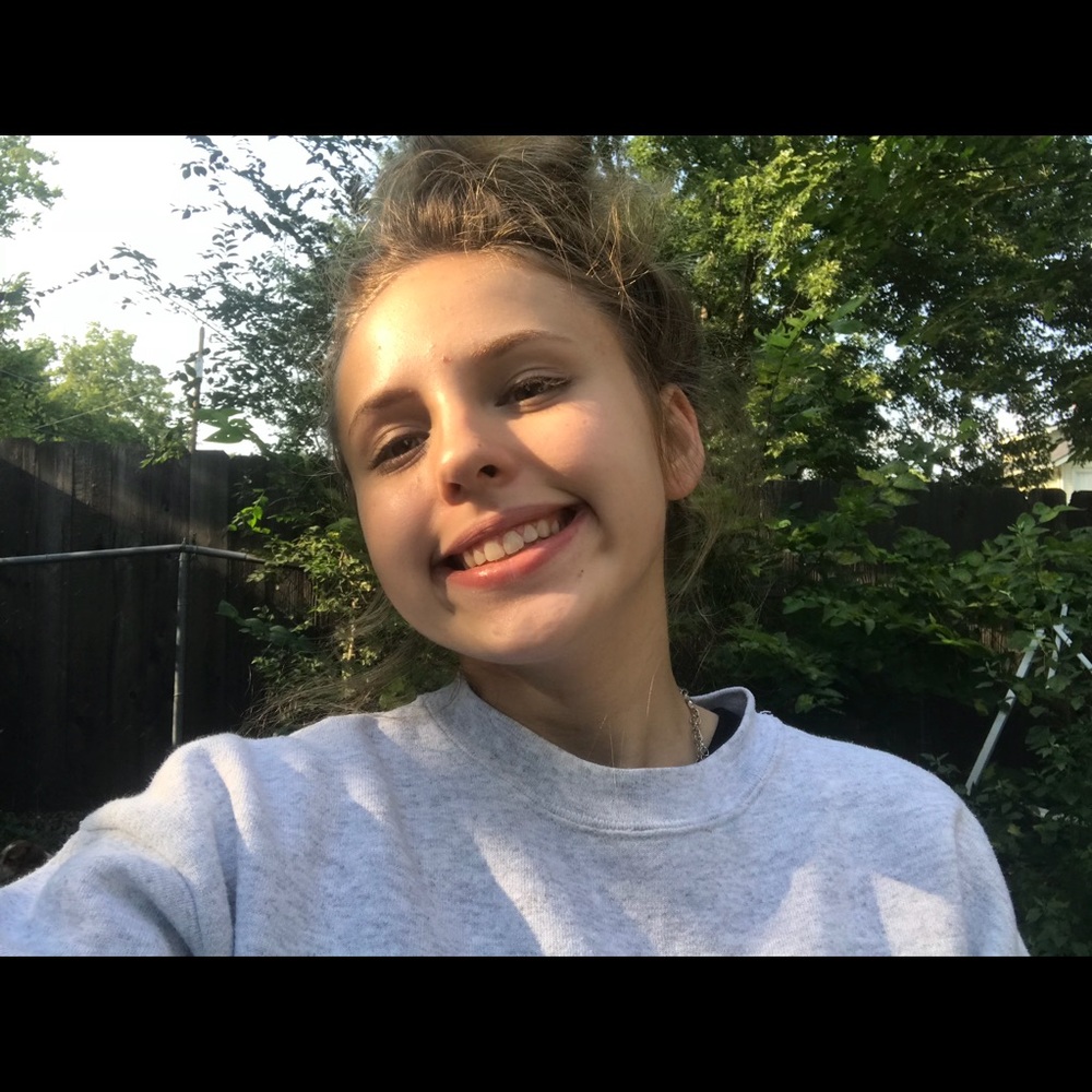 Meet your Posher, Caity